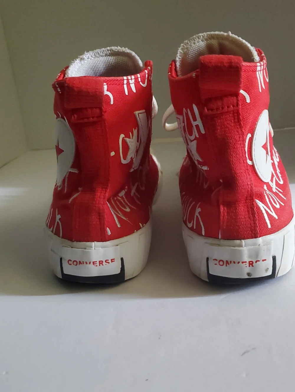 Converse UNTITL3D High Top 'NOT A CHUCK Red Sneakers Boy's Size 7